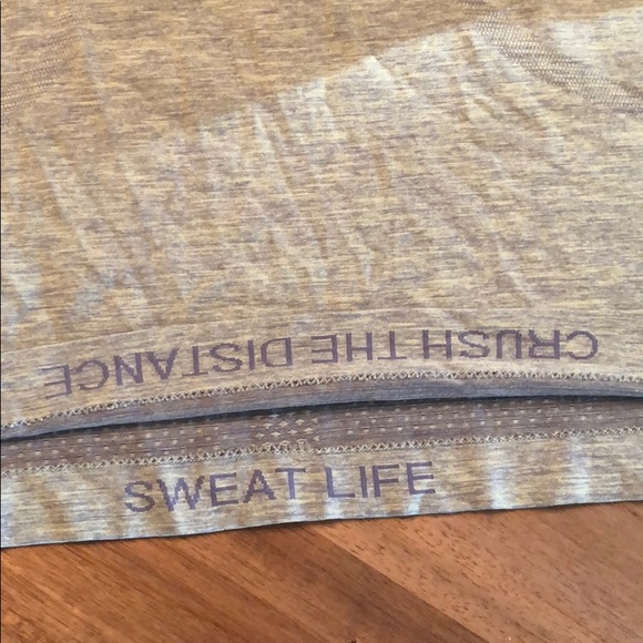 Lululemon swiftly 2.0 race length tank - Picture 4 of 7